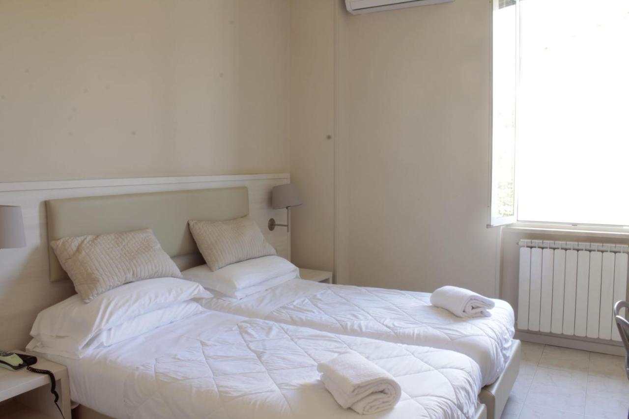 פיוג'י Hotel Delle Ortensie מראה חיצוני תמונה