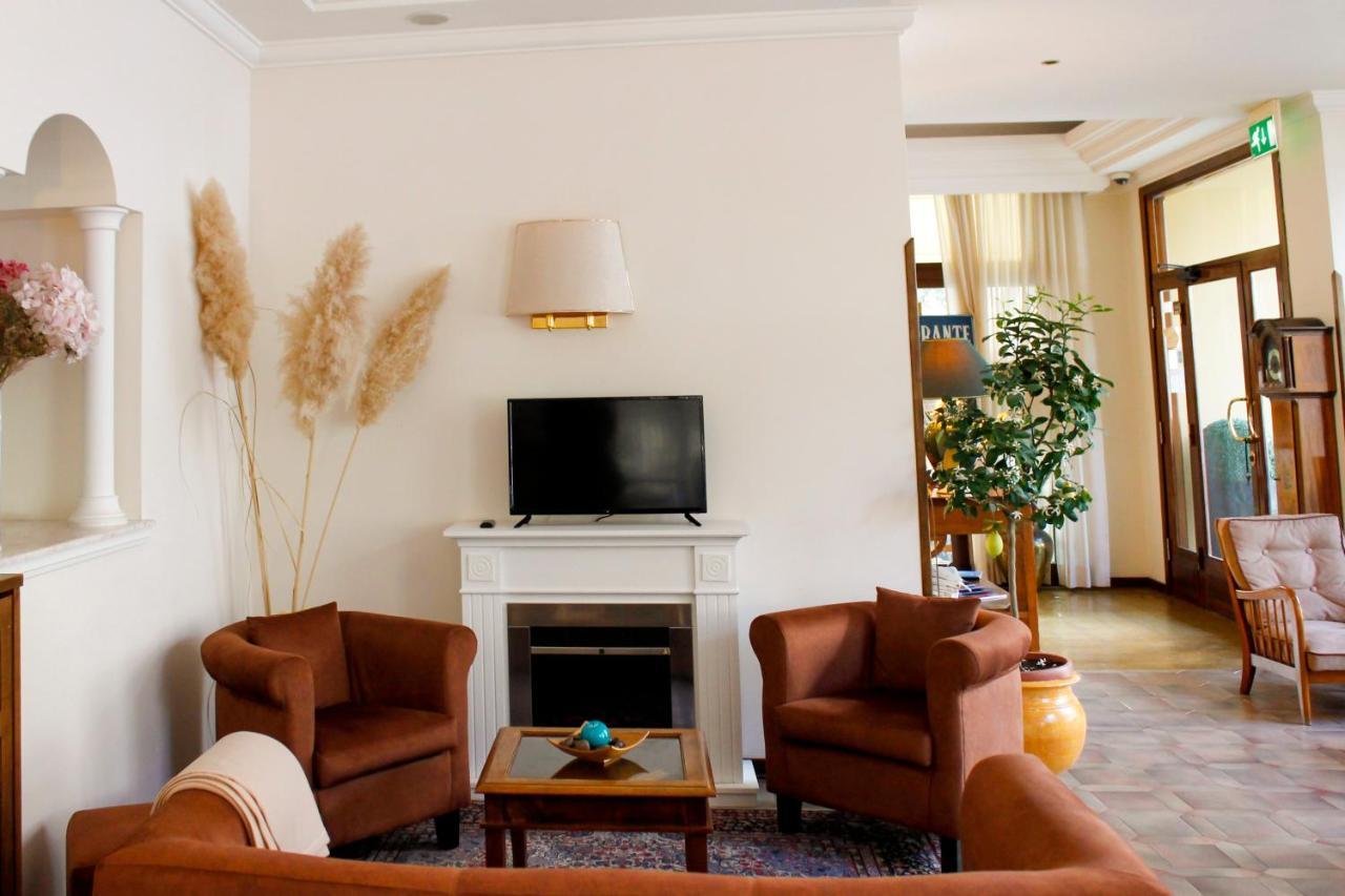 פיוג'י Hotel Delle Ortensie מראה חיצוני תמונה