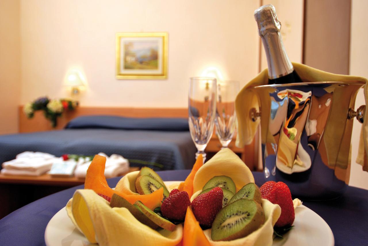 פיוג'י Hotel Delle Ortensie מראה חיצוני תמונה