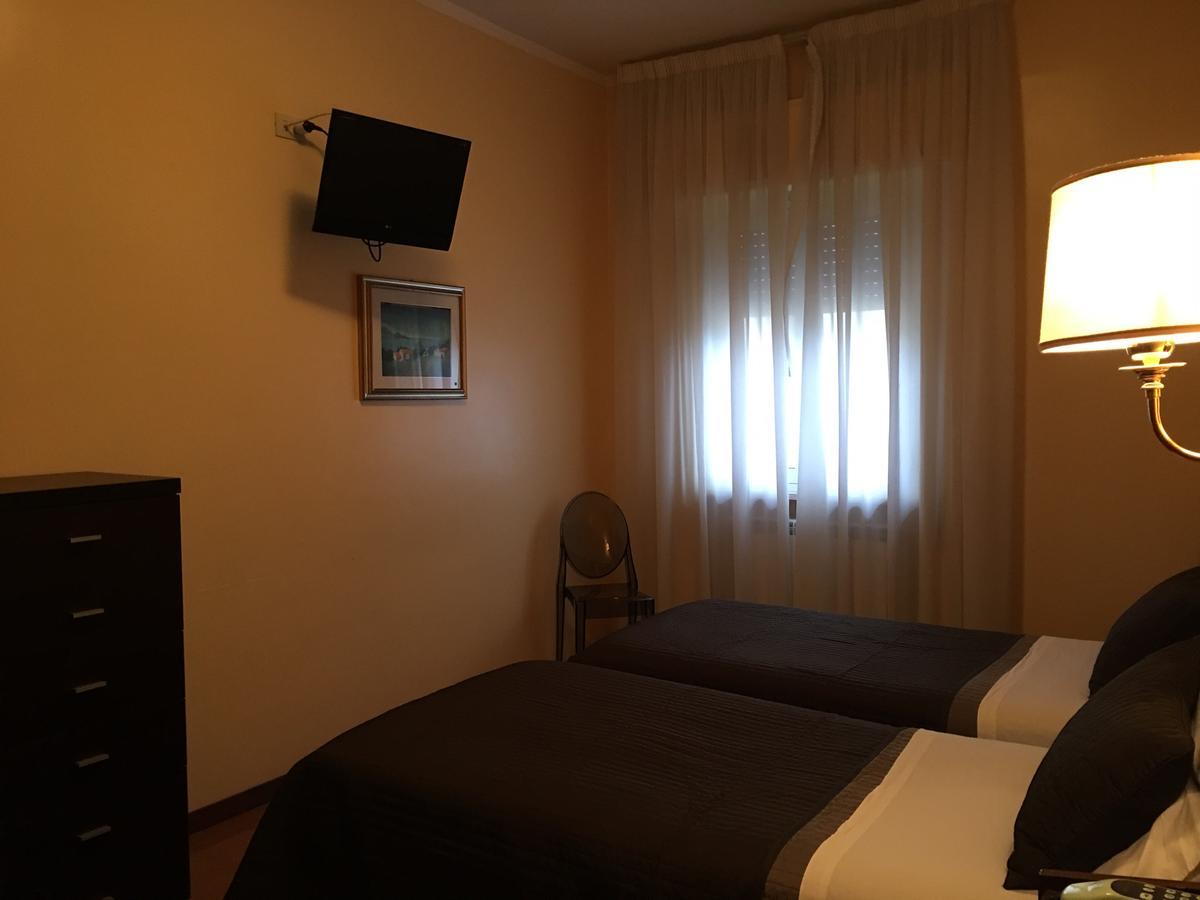פיוג'י Hotel Delle Ortensie מראה חיצוני תמונה